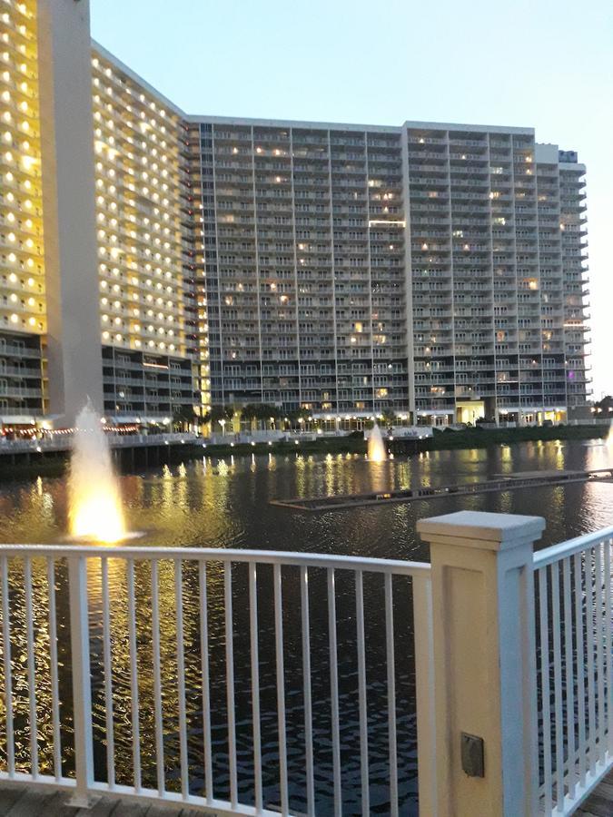 Laketown Wharf Panama Stadt Exterior foto