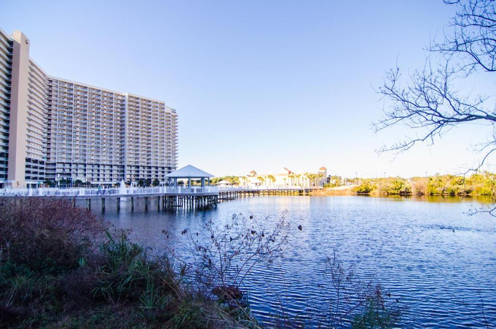 Laketown Wharf Panama Stadt Exterior foto